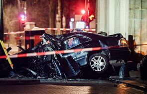 Samochód uderzył w Bramę Brandenburską. Media: miał polskie tablice rejestracyjne