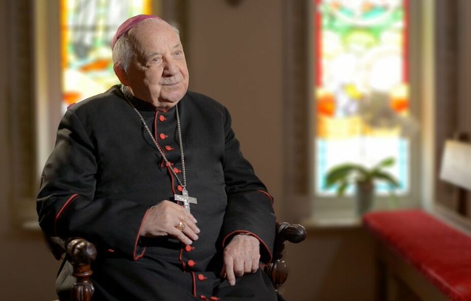 Najstarszy polski arcybiskup skończył 99 lat. Święceń biskupich udzielił mu Jan Paweł II w Kaplicy Sykstyńskiej