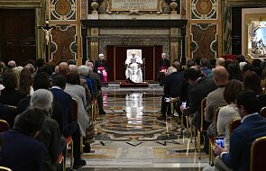 Papież spotkał się z krytykującym go abpem Gaensweinem. "Te starcia nie przynoszą dobra Kościołowi"