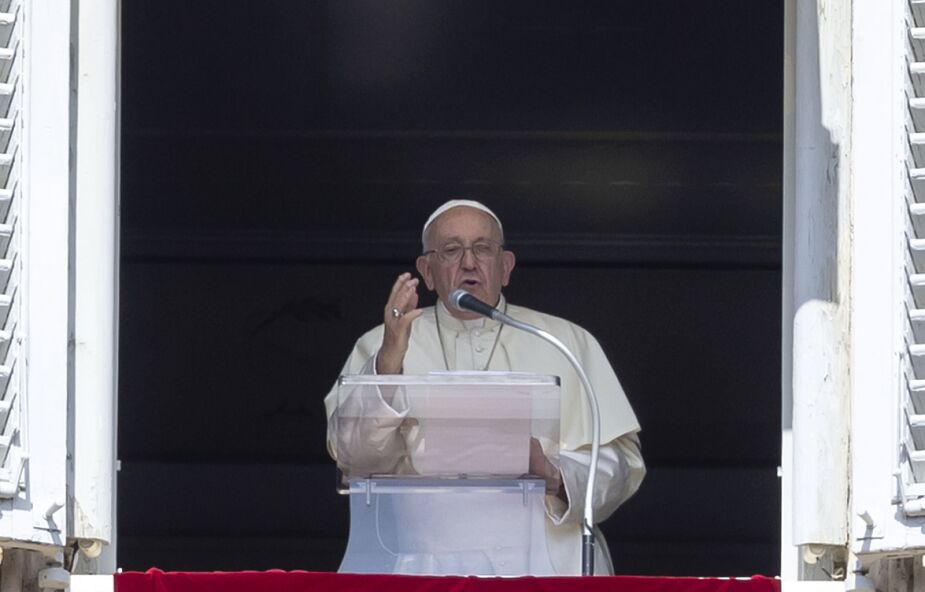 Papież apeluje o pokój oraz modlitwę różańcową za Synod i ewangelizację