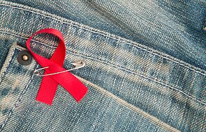 Co piąta osoba z HIV nie wie o swoim zakażeniu, co szósta z pozytywnym wynikiem nie podejmuje leczenia