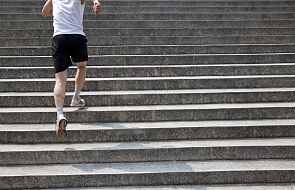 Badanie: Pokonywanie ponad 50 schodów dziennie zmniejsza ryzyko chorób serca o 20 proc.