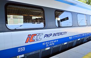 PKP Intercity: W okresie Wszystkich Świętych będzie więcej miejsc w pociągach