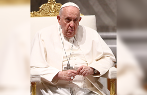 Włochy/ Papież w telewizji RAI: świat przeżywa bardzo mroczne chwile