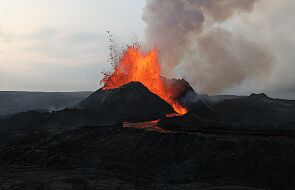 Niebezpieczna sytuacja na Islandii. W Grindaviku pęka ziemia, ewakuowano całe miasto [WIDEO]