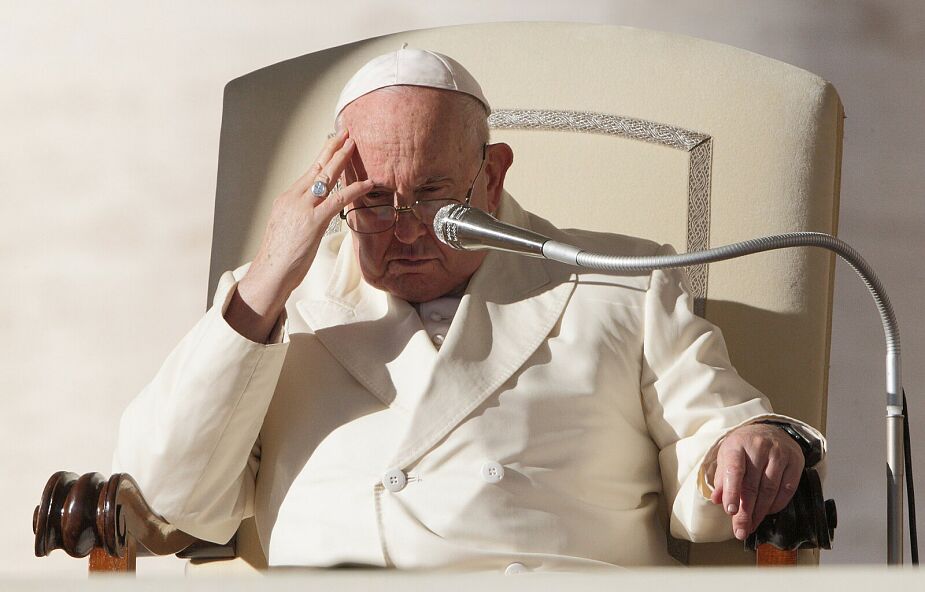 [PILNE] Papież odwołał podróż do Dubaju. Lekarze zaniepokojeni stanem zdrowia Franciszka