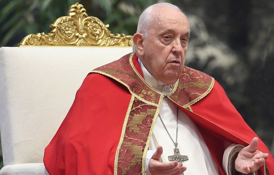 Papież Franciszek nie zniesie celibatu