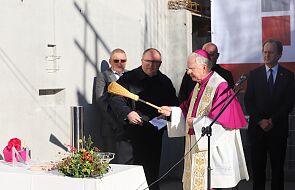 Kraków: Kampus Jana Pawła II – poświęcenie i wmurowanie kamienia węgielnego