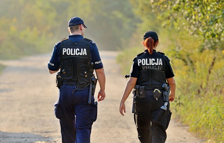 Były policjant: Lepsze świadczenia w zakresie zdrowia i sportu masz w Biedronce niż w policji