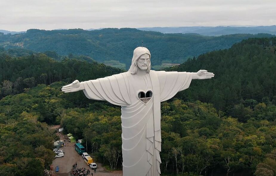 W Brazylii powstał nowy posąg Chrystusa. Jest większy od posągu z Rio de Janeiro