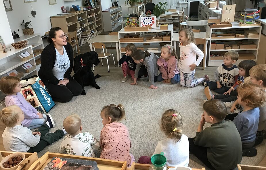 Montessori: "Dziecko powinno być w centrum edukacji, a nauczyciel powinien być przewodnikiem w odkrywaniu tego, co jest już w dziecku"