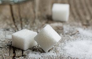 Cukry podnoszą ryzyko chorób krążeniowych. Których produktów unikać?