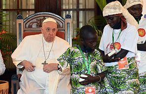 Papież w Afryce: Ubóstwo i odrzucenie obrażają człowieka, oszpecają jego godność