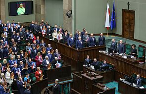 Sejm w uchwale broni dobrego imienia Jana Pawła II. Wspomina o "medialnej, haniebnej" nagonce