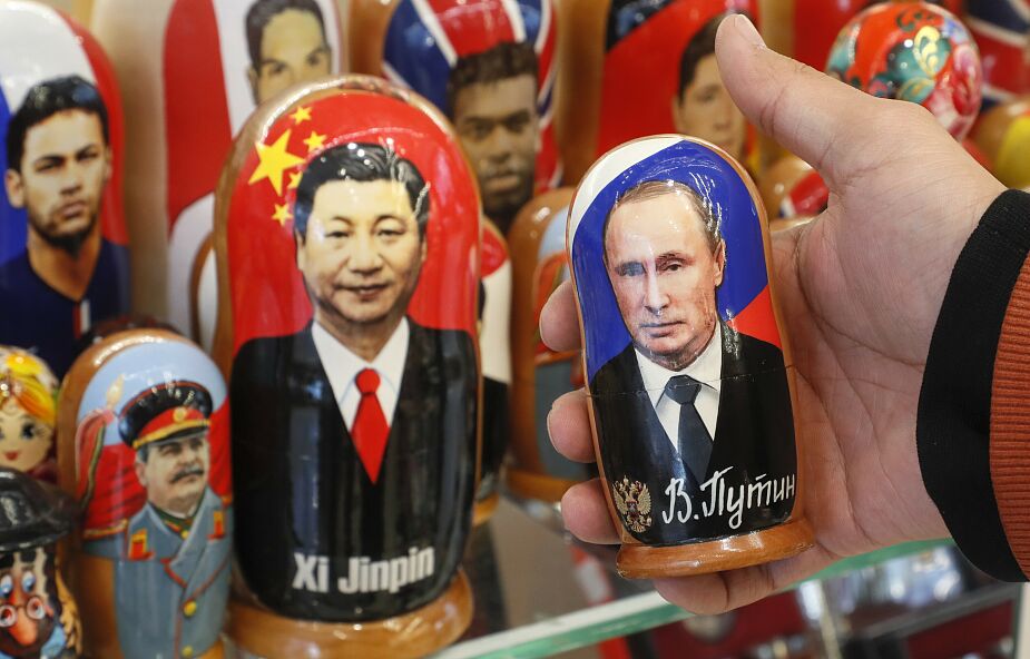 Rosja: Przywódca Chin Xi Jinping przybył do Moskwy. Będzie rozmawiał z Putinem o wojnie