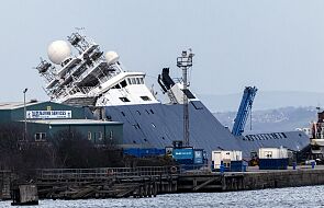 Szkocja: Wiatr przewrócił ogromny statek. 15 osób trafiło do szpitala