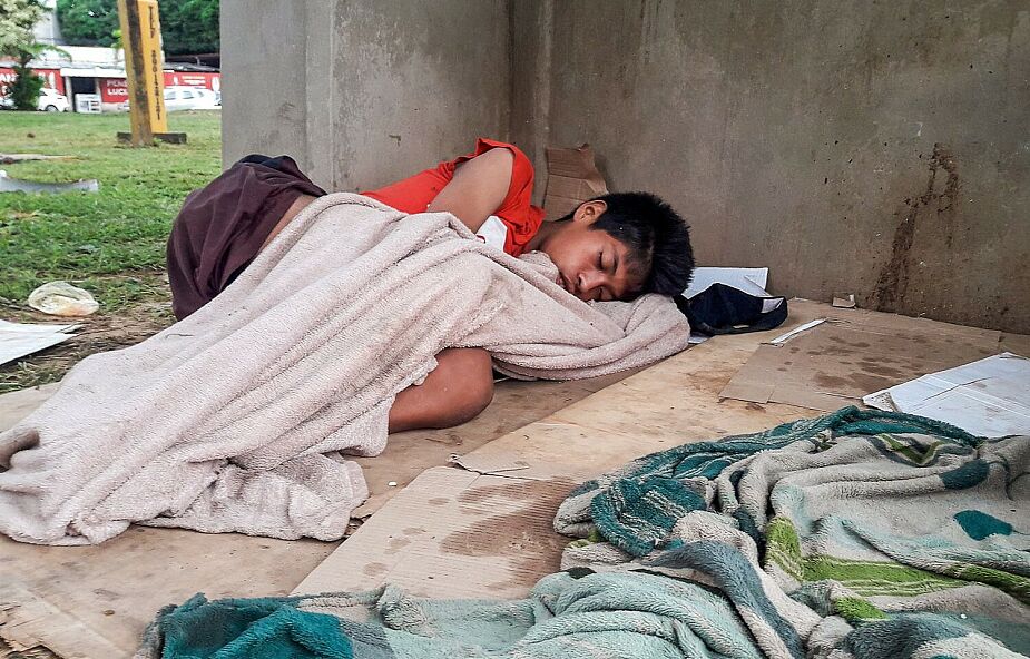 Dzieci śpiące na ulicy to w Santa Cruz normalność. Publikujemy list misjonarza z Boliwii