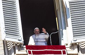 Papież modli się za ofiary wypadku kolejowego w Grecji i katastrofy migrantów u wybrzeży Włoch