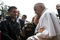 Papież wyszedł ze szpitala i wrócił do Watykanu