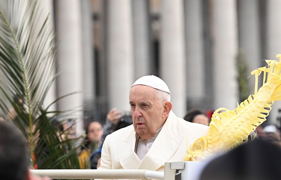 Papież przewodniczył Mszy w Niedzielę Palmową