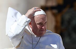 Papież ponownie stanął w obronie Jana Pawła II. "Był święty za życia"