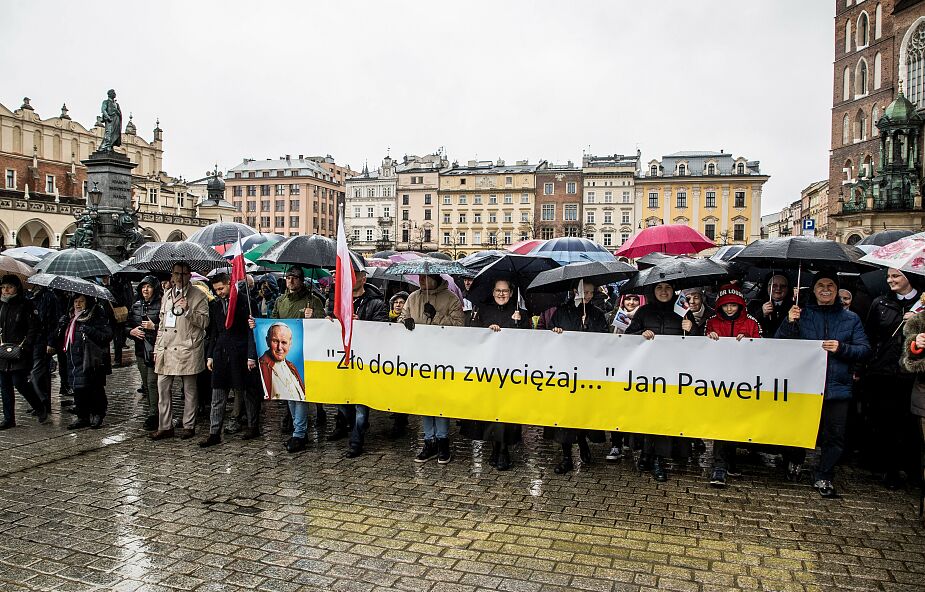 Tłumy na Białym Marszu Papieskim w Krakowie. "Spodziewaliśmy się was"
