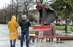 Trwa śledztwo ws. zniszczenia pomnika św. Jana Pawła II, ale policja i prokuratura nie informują o działaniach