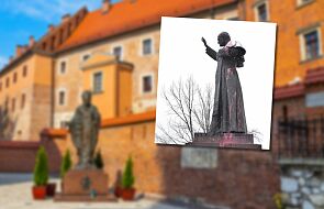 [PILNE] Kolejna profanacja pomnika Jana Pawła II. Tym razem w Stalowej Woli