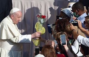 Papież pozdrowił Polaków i mówił o św. Andrzeju Boboli. "Polecajmy mu wszystkie trudne sprawy"