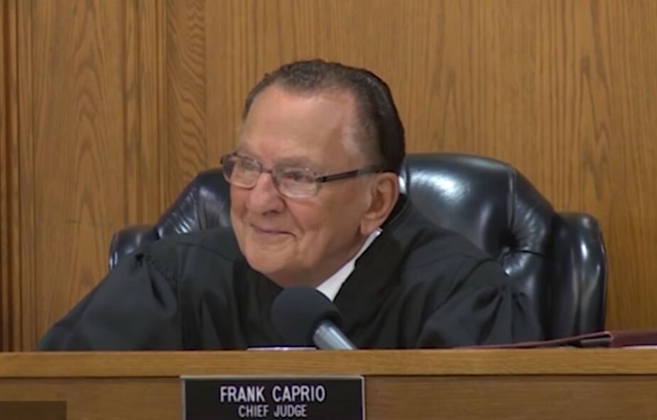 Frank Caprio. Najmilszy sędzia świata i ludzka twarz wymiaru sprawiedliwości