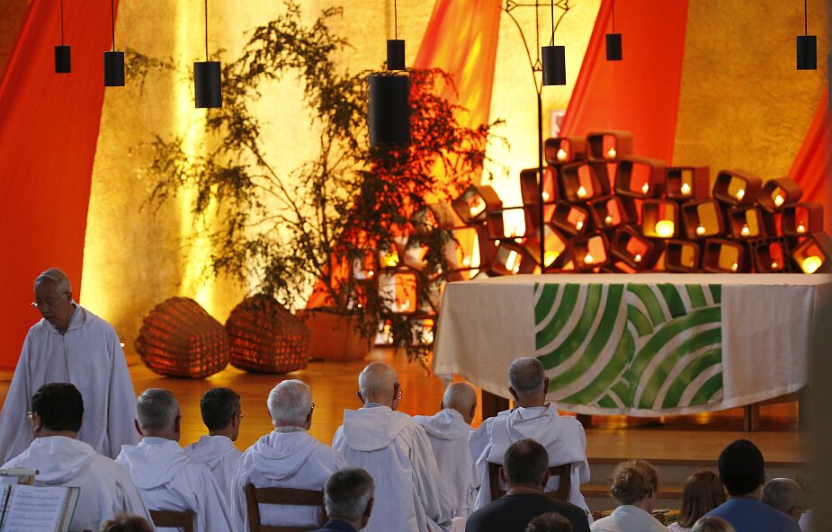 Wspólnota z Taizé poprowadzi ekumeniczną modlitwę wieczorna przed Synodem w Rzymie