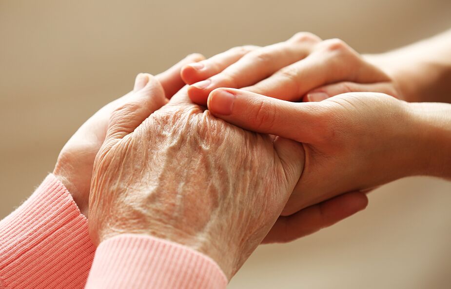 Liczba osób z chorobą Alzheimera rośnie szybciej, niż odsetek osób w wieku podeszłym