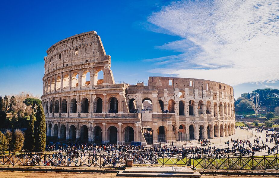 Włochy: Coraz więcej przypadków wandalizmu i chuligaństwa w Koloseum