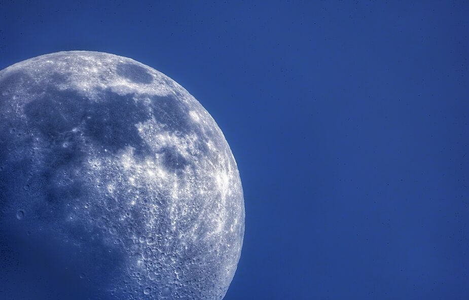 NASA wybrała firmy do eksploracji Księżyca. Materiały z ziemskiego satelity posłużą do budowy dróg