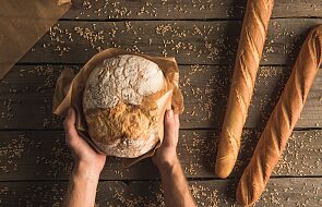 Chleb drożeje z miesiąca na miesiąc. Ekonomiści: taniej nie będzie
