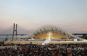 Lizbona: półtora miliona osób na czuwaniu modlitewnym ŚDM