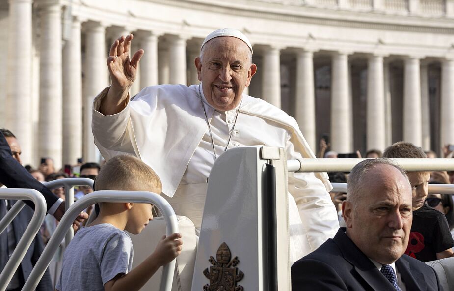 Papież do oblatów benedyktyńskich: pełen egoizmu świat potrzebuje miłujących serc