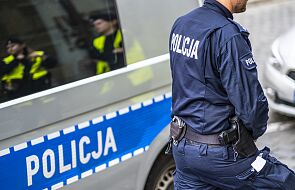 Policja: Po wypadku busa 34 jadących nim cudzoziemców przebywa w komendzie miejskiej