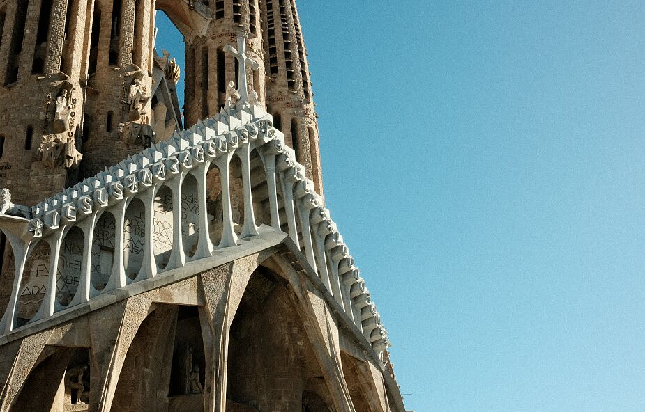 Interesuje cię Sagrada Familia? Tych ciekawostek o świątyni mogłeś nie znać