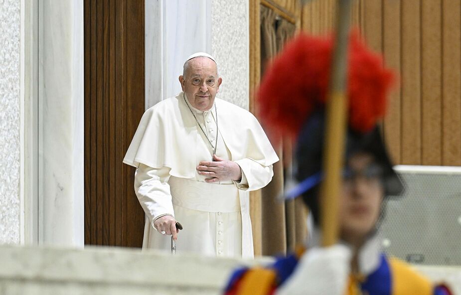 Papieskie orędzie na Wielki Post: Zagubiona ludzkość potrzebuje nawrócenia i błysku nowej nadziei