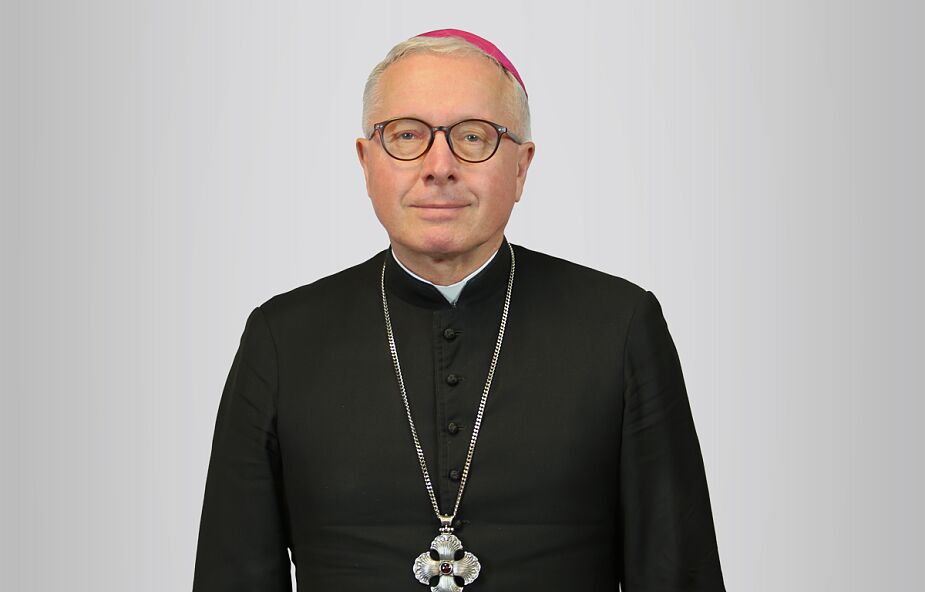 W Wielkim Poście modlę się za bp. Janusza Stepnowskiego. Wylosuj biskupa, którego otoczysz duchowym wsparciem