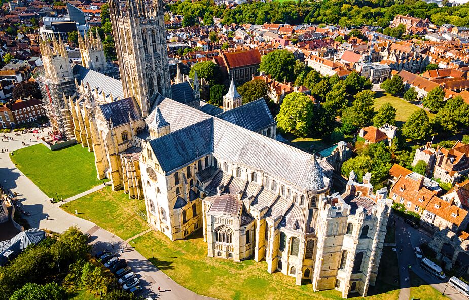 Wielka Brytania: oburzenie i zgorszenie po dyskotece w katedrze w Canterbury