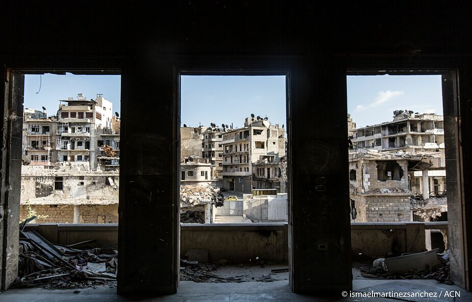 Syria po 13 latach wojny: Katastrofa humanitarna i rosnąca emigracja