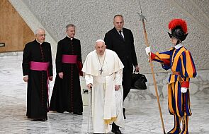 Watykan/ Papież: nie zostawiajcie seniorów samych, nie wystarczą programy pomocy