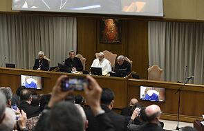 Papież zachęca proboszczów do wniesienia wkładu w prace Synodu