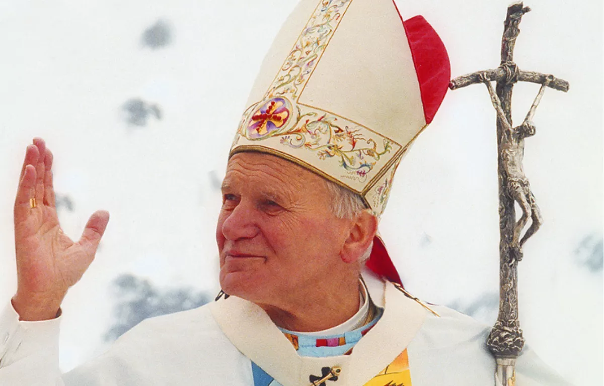 "Karolu, Maryja dzieli się z tobą władzą". 37 ciekawostek o wyborze Jana Pawła II
