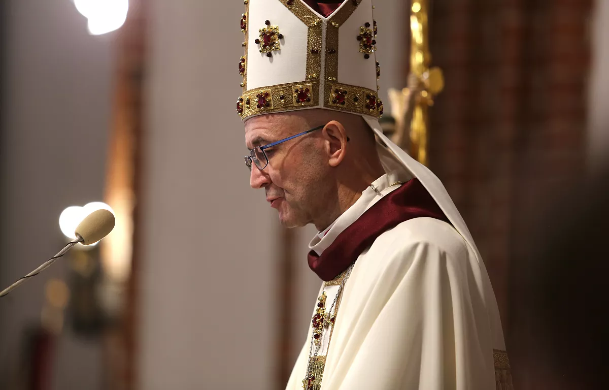 [PILNE] Abp Adrian Galbas zabrał głos ws. tekstu ks. Jerzego Szymika: wywołał we mnie wielki sprzeciw